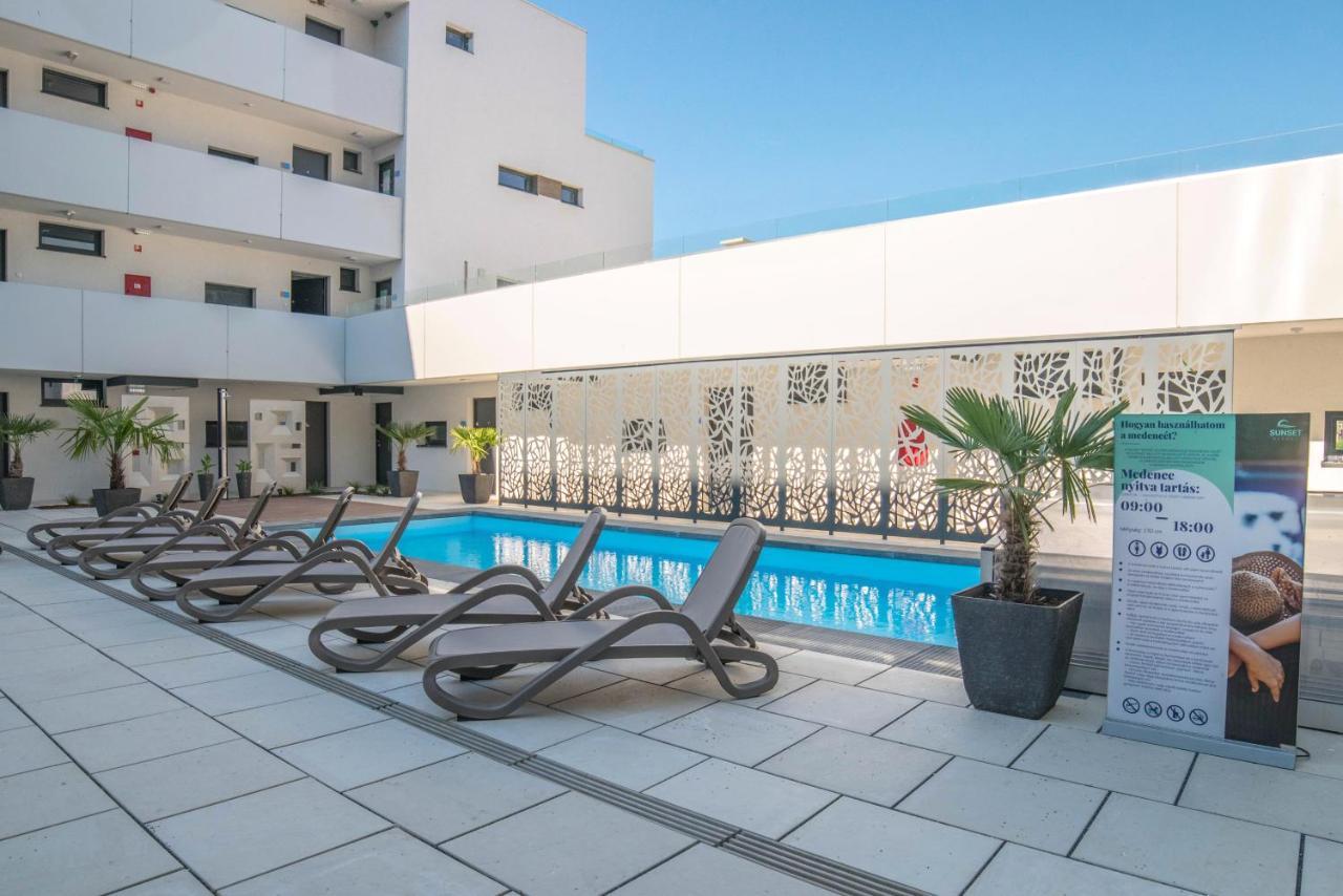 Sunset Resort - Lakeside Boutique Apartments Fonyód Extérieur photo